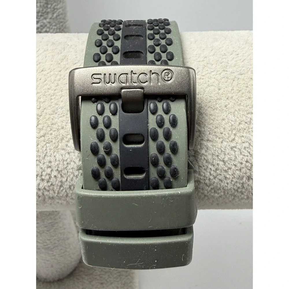 Swatch Big Bold BBBubbles New Battery Men Watch 47MM 8